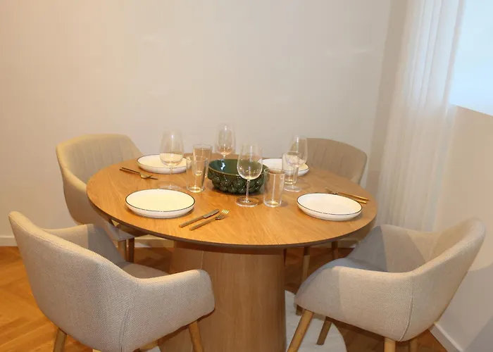 Komfortabel Wohnen Im Zentrum Von Apartment